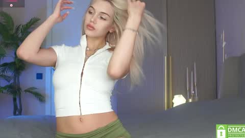Mila and u can call me sweet bunny online show from May 2026 10:20:02 AM