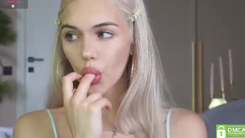 Mila and u can call me sweet bunny online show from June 2026 11:31:01 AM
