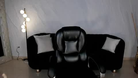 Mila online show from April 2026 02:59:01 AM