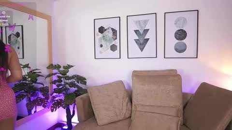 Snapshot of milacrave chatting on September 2025 11:35:01 AM milacrave online show from September 2025 11:35:01 AM