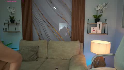 Snapshot of milacrave chatting on October 2025 11:39:01 AM milacrave online show from October 2025 11:39:01 AM