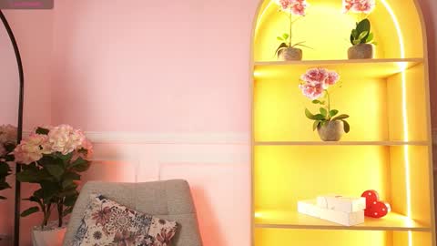 milacrave online show from March 2026 11:39:01 AM