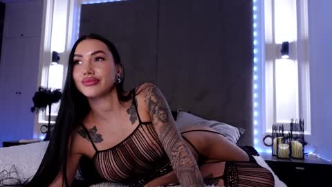 Snapshot of miladenver chatting on December 2025 02:13:01 PM Mila online show from December 2025 02:13:01 PM