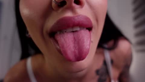 Snapshot of miladenver chatting on March 2026 04:01:01 PM Mila online show from March 2026 04:01:01 PM