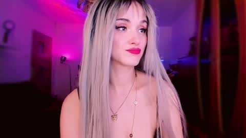 Snapshot of miladyjolie chatting on March 2026 03:01:02 AM MiladyJolie online show from March 2026 03:01:02 AM