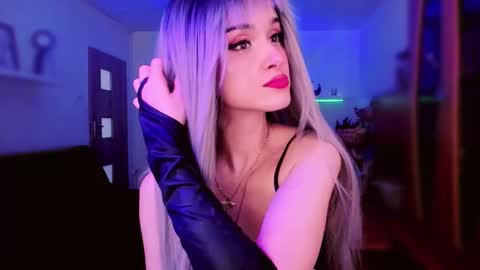 Snapshot of miladyjolie chatting on March 2026 09:12:01 AM MiladyJolie online show from March 2026 09:12:01 AM