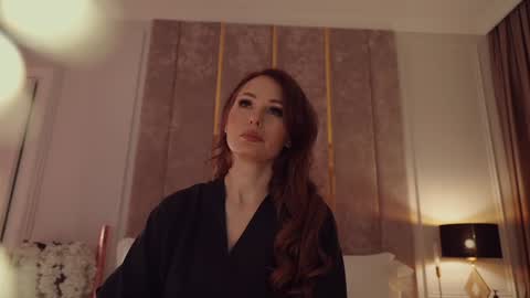 Snapshot of miladystarlight chatting on January 2026 07:06:01 PM online show from January 2026 07:06:01 PM