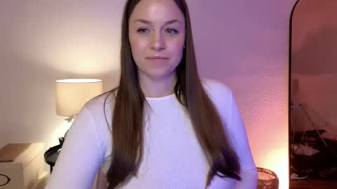 Mila Fleur online show from March 2025 03:20:02 PM