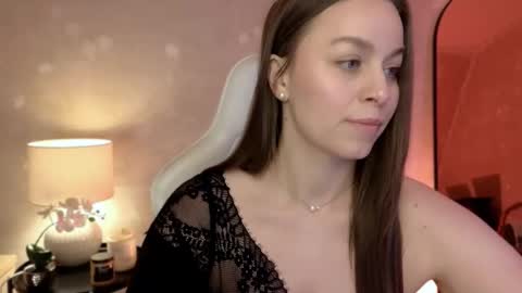 Snapshot of milafleur chatting on December 2025 03:06:01 PM Mila Fleur online show from December 2025 03:06:01 PM