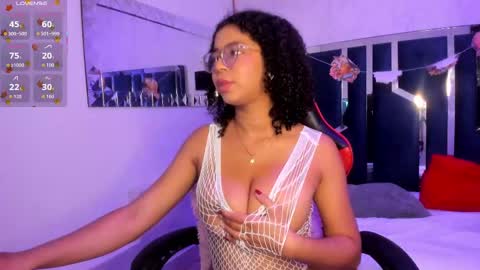 Milenna online show from September 2025 05:02:02 AM