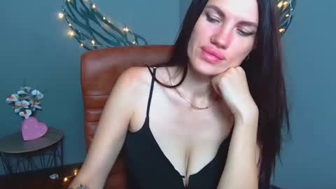 Snapshot of milaloona chatting on July 2026 06:27:01 AM Milaloona online show from July 2026 06:27:01 AM