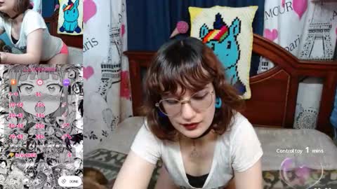 Mila-Lunala online show from October 2025 07:38:01 PM