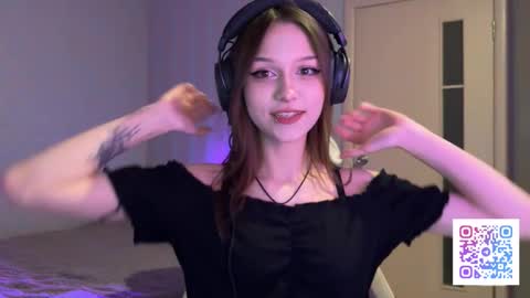 milamiuu online show from February 2026 03:41:02 PM