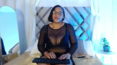 MilaMonroeXX online show from May 2026 03:34:01 AM
