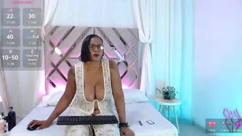 Snapshot of milamonroexx chatting on June 2026 02:03:01 AM MilaMonroeXX online show from June 2026 02:03:01 AM