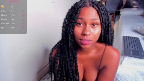 Snapshot of milan_ebony chatting on February 2025 02:26:02 PM Milan online show from February 2025 02:26:02 PM