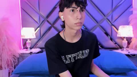 milan_lewiss online show from February 2026 11:58:02 AM