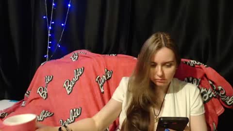 Snapshot of milana696969 chatting on May 2026 04:59:02 PM MilAna online show from May 2026 04:59:02 PM