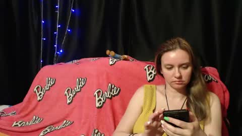 Snapshot of milana696969 chatting on May 2026 06:47:02 PM MilAna online show from May 2026 06:47:02 PM