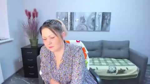 Milana online show from March 2025 01:12:01 PM