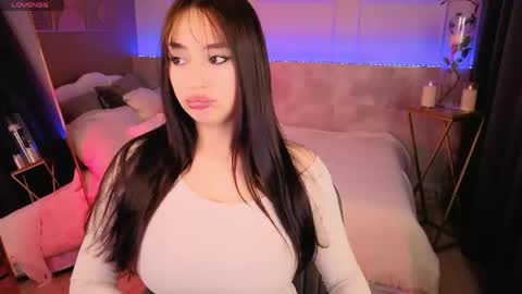 Milana online show from March 2026 01:58:01 PM