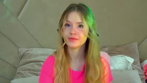 Snapshot of milanabalmain chatting on October 2025 04:12:01 AM MilanaBalmain online show from October 2025 04:12:01 AM