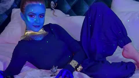 Snapshot of milanabalmain chatting on October 2025 05:14:02 PM MilanaBalmain online show from October 2025 05:14:02 PM