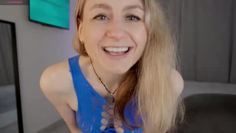 Snapshot of milanacamgirl chatting on March 2026 11:11:01 PM Milana online show from March 2026 11:11:01 PM