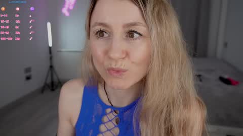 Snapshot of milanacamgirl chatting on March 2026 05:27:01 PM Milana online show from March 2026 05:27:01 PM