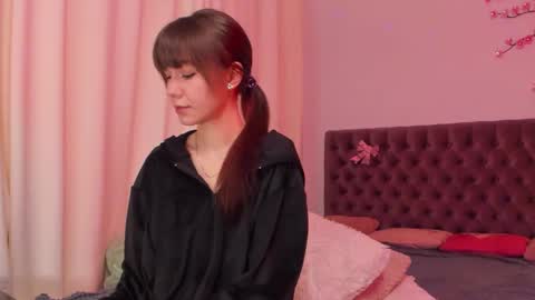 Milana online show from April 2026 05:16:01 AM