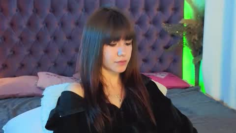 Snapshot of milanahottss chatting on June 2026 06:52:02 AM Milana online show from June 2026 06:52:02 AM
