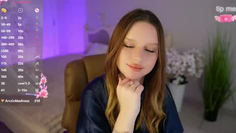 milanamoons online show from April 2026 01:41:02 PM