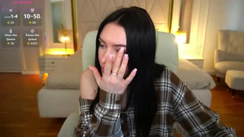 Milana online show from May 2026 01:27:01 PM