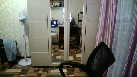 Snapshot of milanaxangel chatting on February 2025 05:44:01 PM MilanaXAngel online show from February 2025 05:44:01 PM