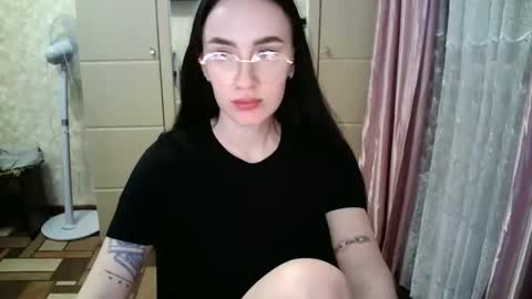 Snapshot of milanaxangel chatting on February 2025 04:56:02 PM MilanaXAngel online show from February 2025 04:56:02 PM