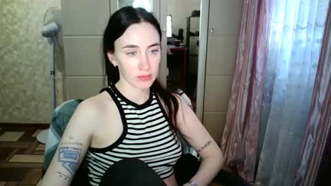 Snapshot of milanaxangel chatting on February 2025 08:06:01 AM MilanaXAngel online show from February 2025 08:06:01 AM