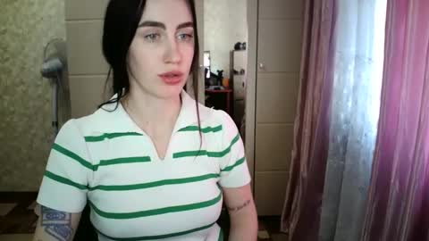 Snapshot of milanaxangel chatting on February 2025 11:09:02 AM MilanaXAngel online show from February 2025 11:09:02 AM