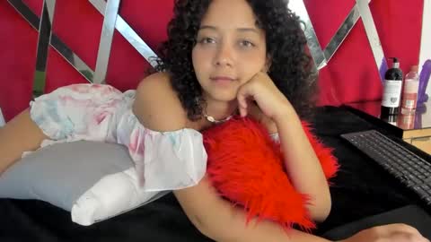 Snapshot of milanhtx2 chatting on December 2024 12:00:02 AM milanx2 online show from December 2024 12:00:02 AM