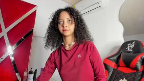 Snapshot of milanhtx2 chatting on January 2025 03:18:02 AM milanx2 online show from January 2025 03:18:02 AM