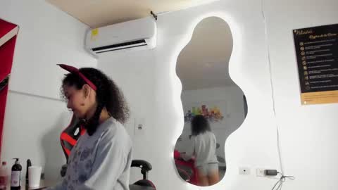 Snapshot of milanhtx2 chatting on January 2025 12:09:02 AM milanx2 online show from January 2025 12:09:02 AM