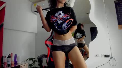 Snapshot of milanhtx2 chatting on January 2025 10:26:01 PM milanx2 online show from January 2025 10:26:01 PM