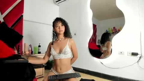 Snapshot of milanhtx2 chatting on February 2025 01:23:01 AM milanx2 online show from February 2025 01:23:01 AM