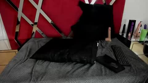 Snapshot of milanhtx2 chatting on February 2025 01:21:02 AM milanx2 online show from February 2025 01:21:02 AM