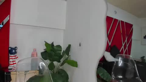 Snapshot of milanhtx2 chatting on September 2025 08:30:02 PM milanx2 online show from September 2025 08:30:02 PM