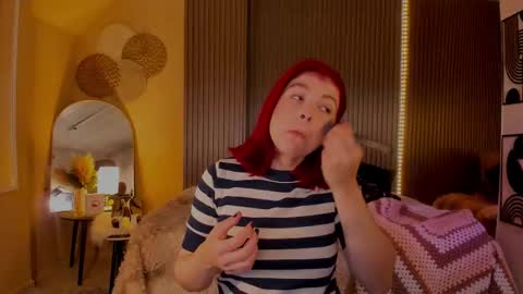 Snapshot of milaniminxx chatting on November 2025 07:24:02 PM aya online show from November 2025 07:24:02 PM