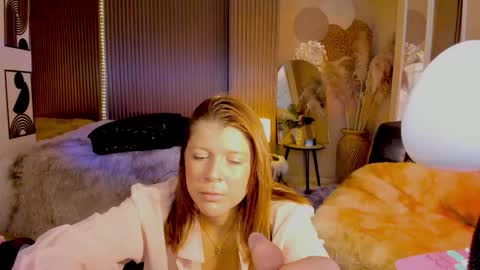 Snapshot of milaniminxx chatting on March 2026 06:13:02 PM aya online show from March 2026 06:13:02 PM