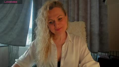 milanna_x online show from May 2026 04:04:02 PM