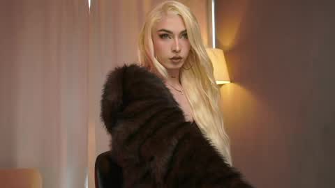 MILAN SANTANA online show from May 2026 09:00:02 PM