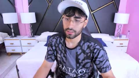 milanzaire online show from November 2025 02:55:01 AM