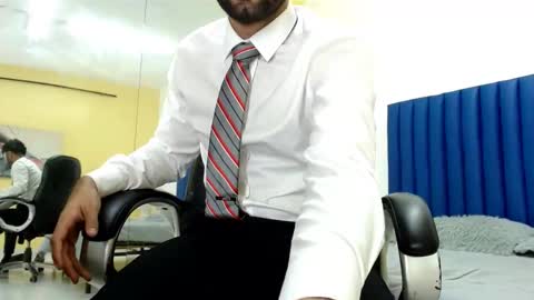 milanzaire online show from February 2026 08:57:02 PM